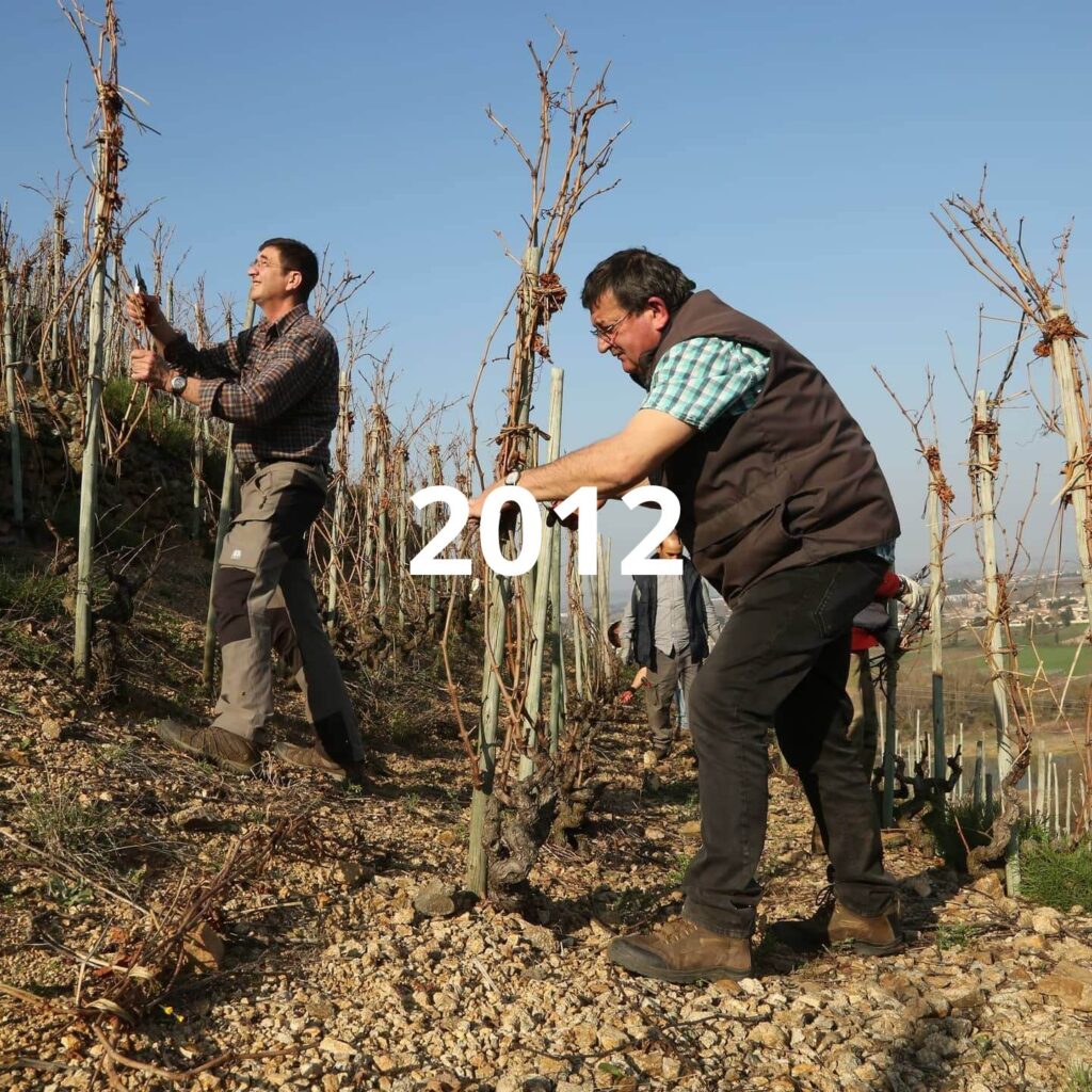 Laurent et Dominique pendant la taille